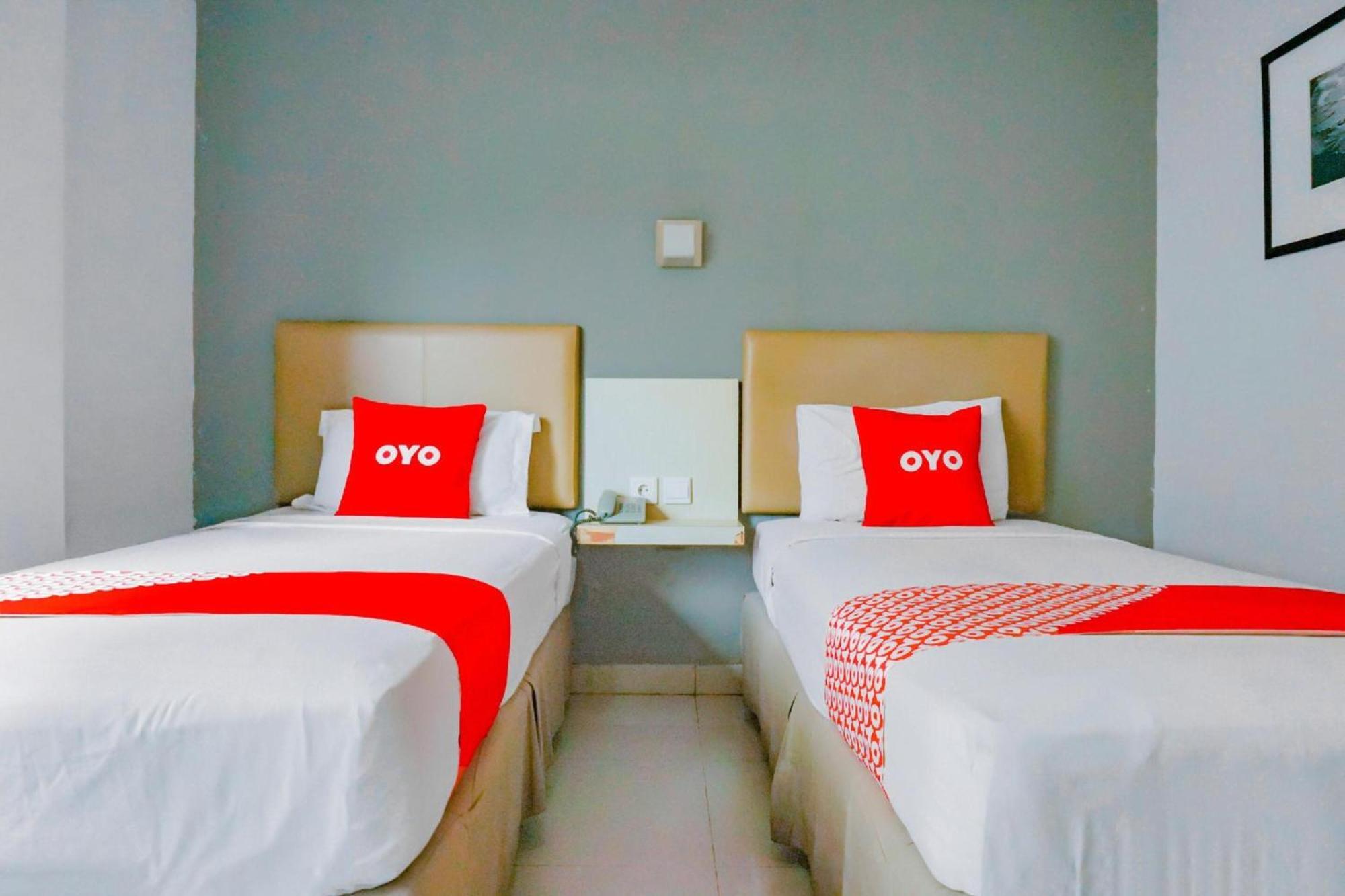 Collection O Hotel Antara Jakarta Exterior photo